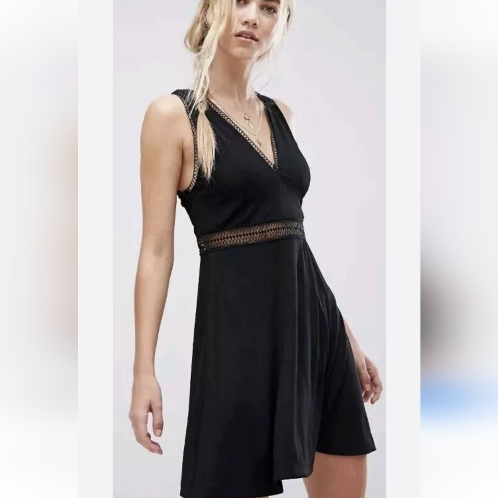 Free People King of My Heart Black A-Line Mini Dress Size 0 Boho Crochet Detail